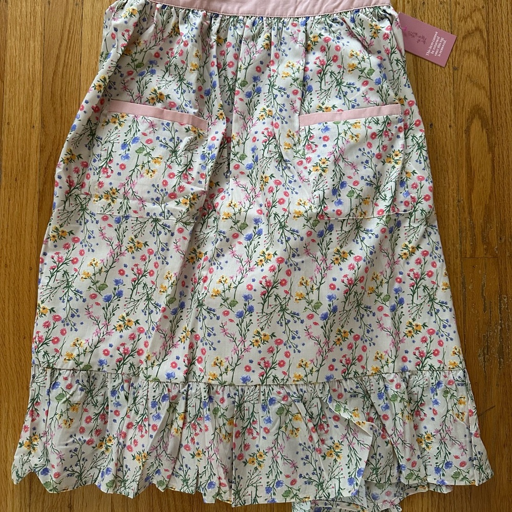 Ivy City Co. Mini Apron in Floral Cotton